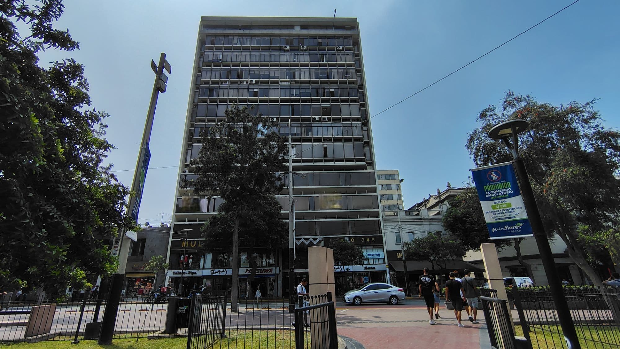 Oficina frente al Parque Kennedy
